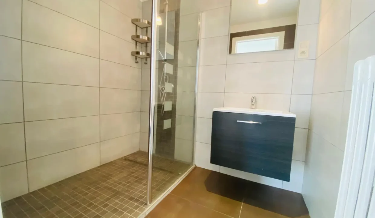 Salle de bains appartement à vendre Mouscron